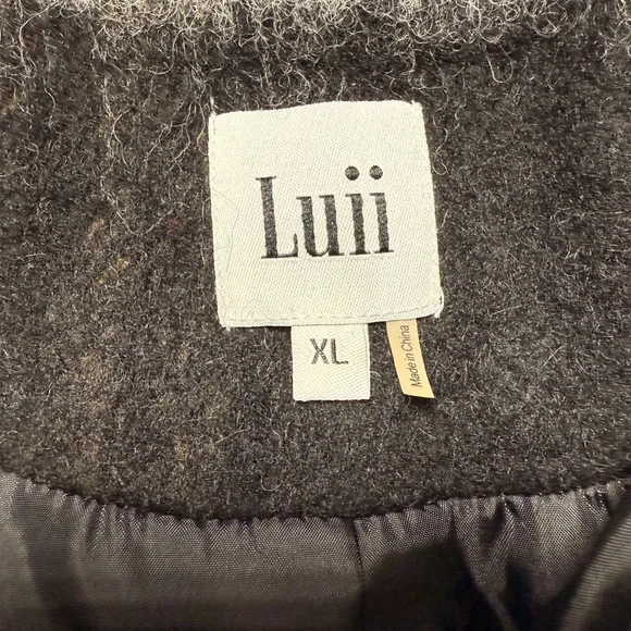Luii Black and Gray Wool Vest - Picture 5 of 7